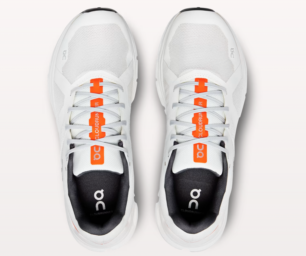 On Mens Cloudrunner Wide- Undyed White/Flame (56.98037)