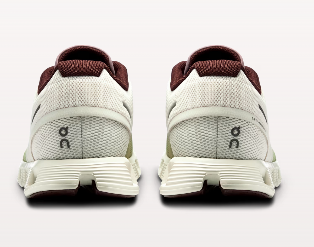 On Womens Cloud 5 - Ice/Haze (59.98016)