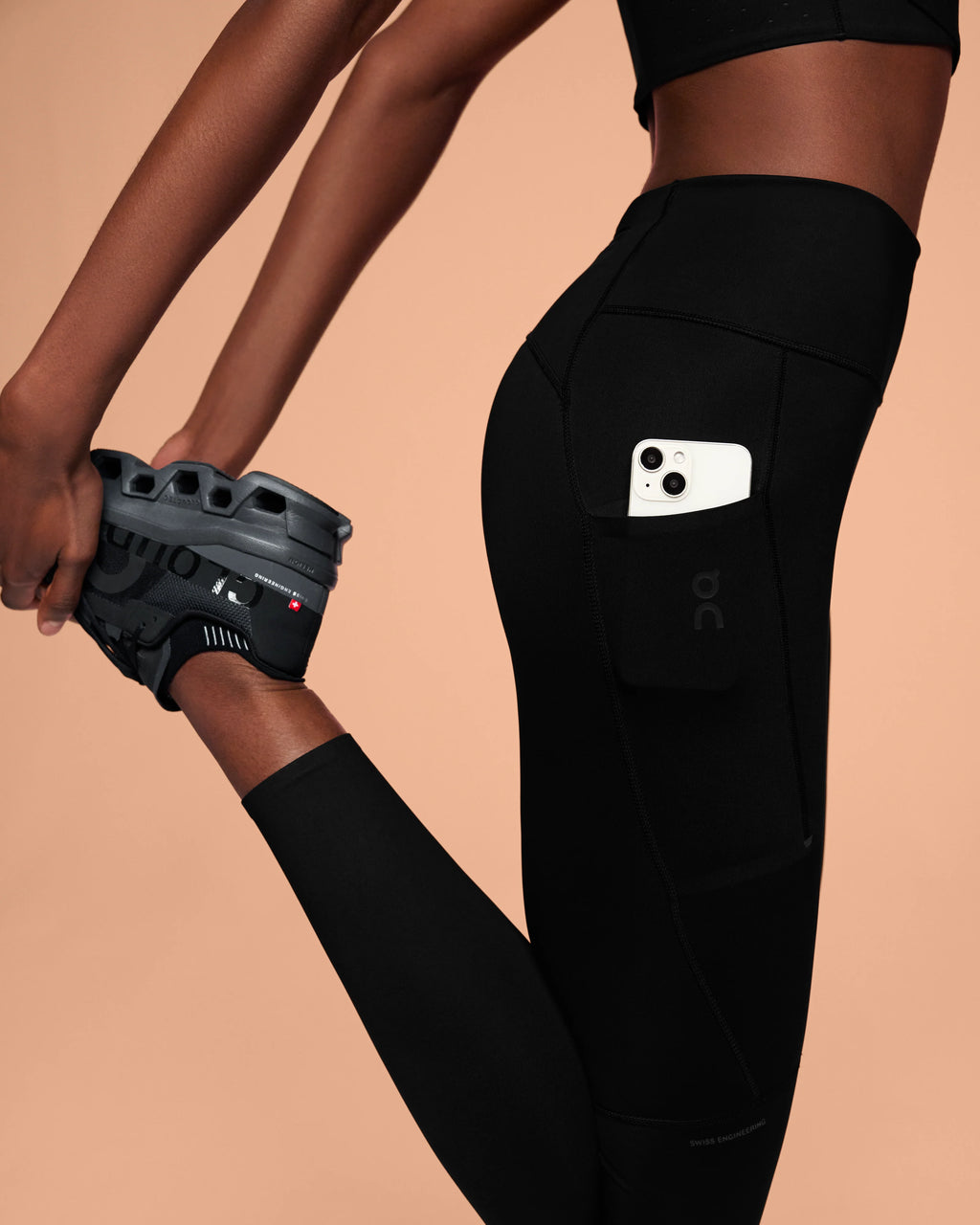 On Performance Tights W - Black - WOMEN (1WE11930553)